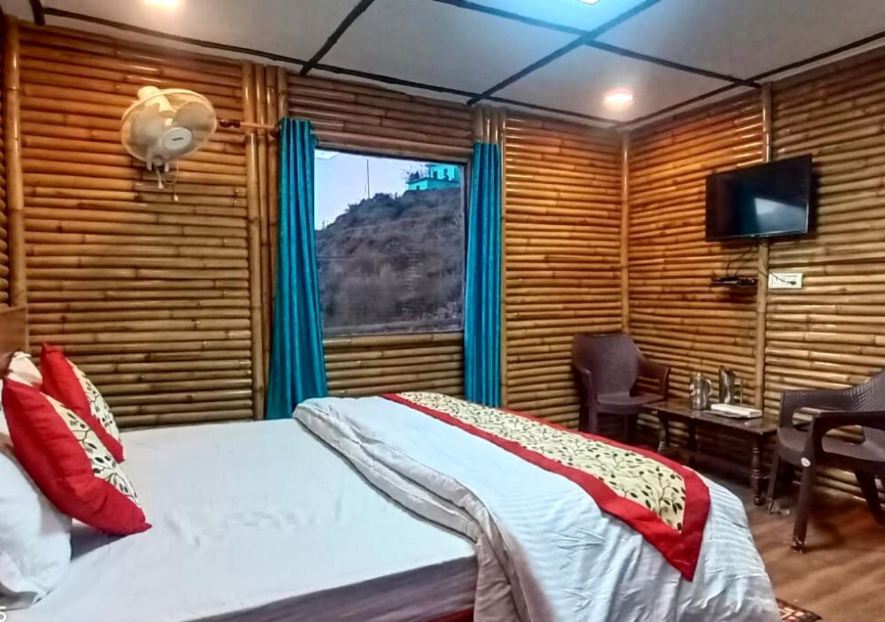 Bamboo Junction Resort - Kanatal, Valley & Mountain View Dhanaulti Esterno foto